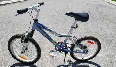 Avigo Glee Kids Bike features: - lightweight and durable 6061 aluminum frame - shock suspension - ad...