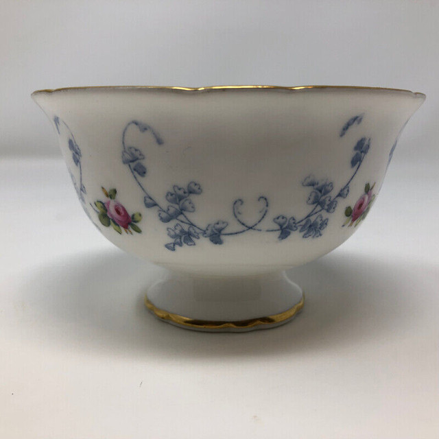 Coalport Roses Open Sugar Bowl in Arts & Collectibles in Kitchener / Waterloo - Image 3