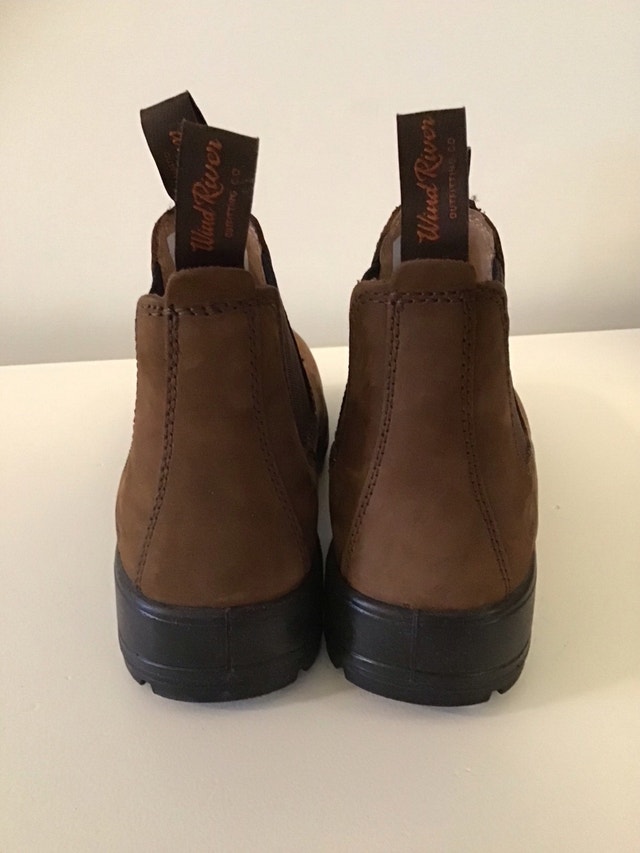 Like new… WindRiver unisex Back Forth Leather Quad Comfort Boots