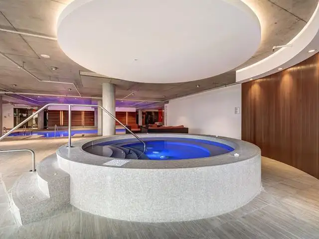 Magnifique 3 ½ + DEN Iles des Soeurs deux pas du REM $2450 in Long Term Rentals in City of Montréal - Image 24