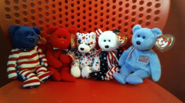 13 different TY Beanie Babies Bears in USA Patriotic Colours
