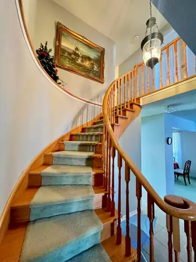 a bright and sizable room on second floor in a house at a quite neighborhood near University of Toro...