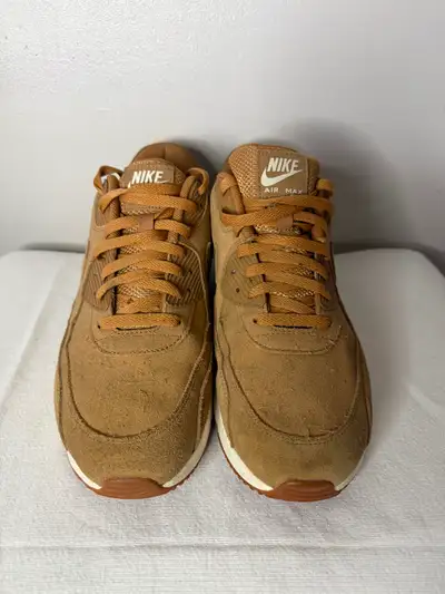 Air Max 90s, View more
