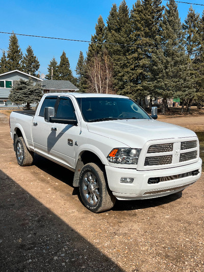 Longhorn Laramie Dodge ram 3500