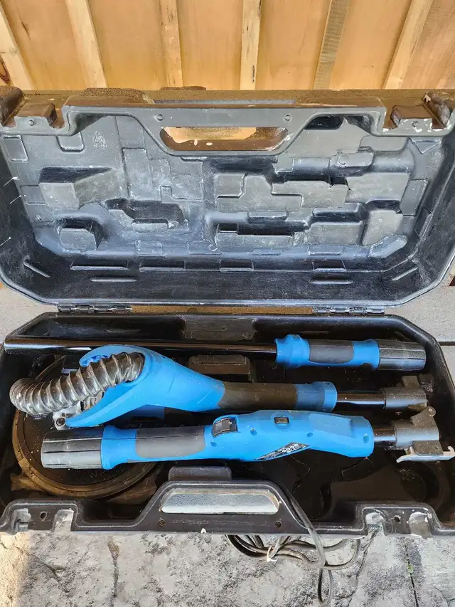 BOLT-ON PRO DRYWALL SANDER in Power Tools in Hamilton - Image 6