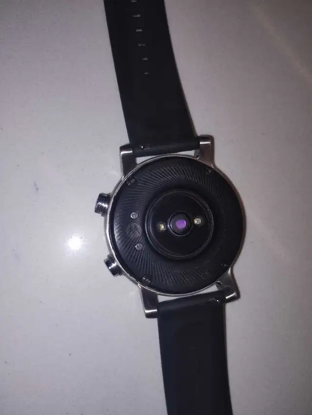Moto 360 gen 3 smart watch in General Electronics in City of Toronto - Image 8