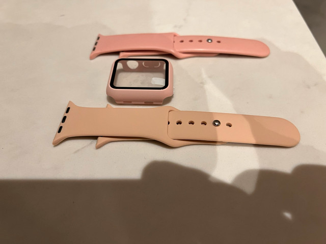 iwatch 3 - 38/40/41 mm cover and bands in Cell Phone Accessories in Markham / York Region - Image 3