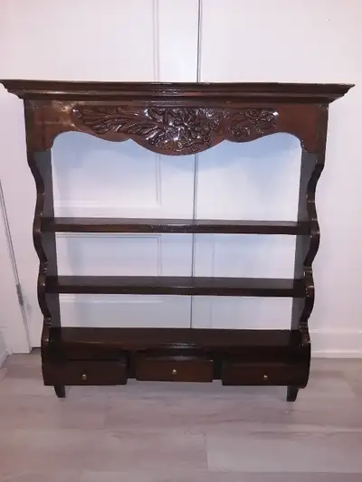 Magnifique étagère murale en bois sculpté, View more