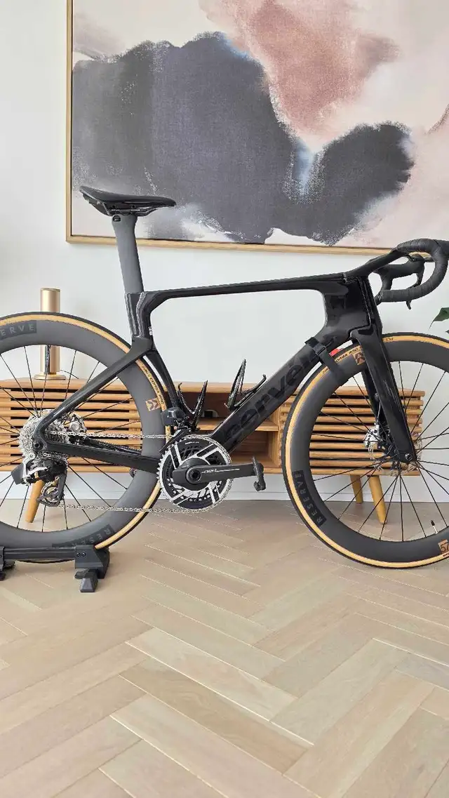 2026 Cervelo S5 SRAM Red 56cm Road Bike in Road in City of Toronto - Image 2