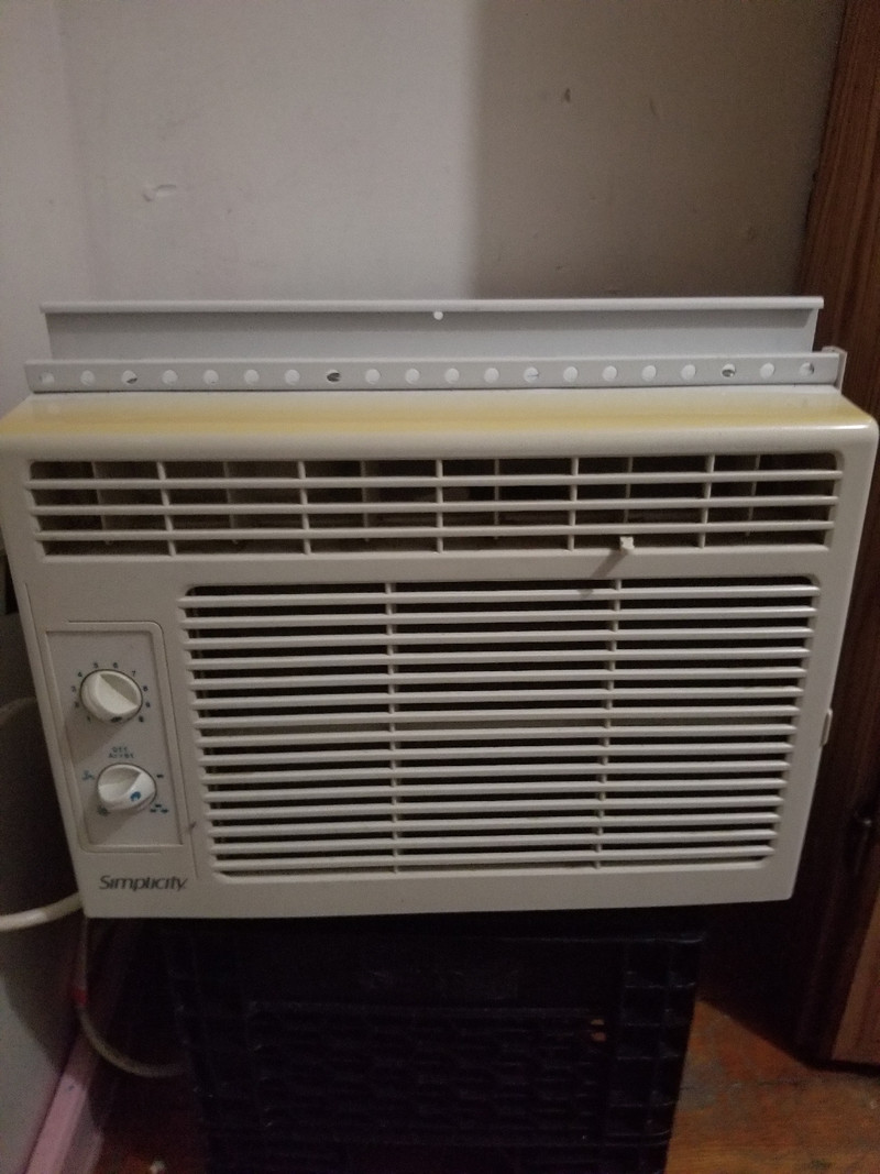 Simplicity 5200 BTU Window Air Conditioner Heaters, Humidifiers