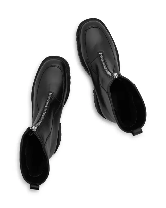 La canadienne waterproof Nash leather women’s boots size 10 in Women's - Shoes in City of Toronto - Image 10