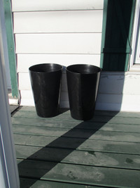 Pots à fleurs 18-19 pouces de hauteur noirs