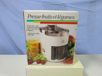 Presse-fruits et légumes / Juice Extractor