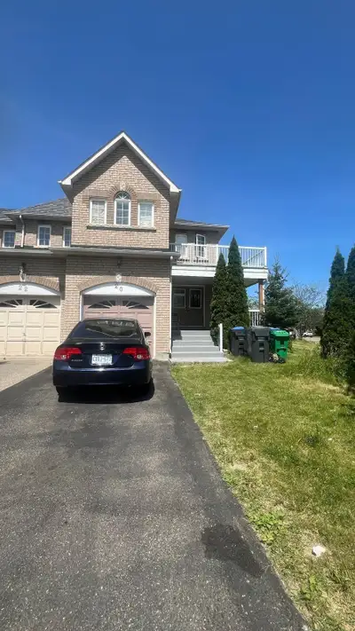 Room for Rent – Prime Brampton Location!