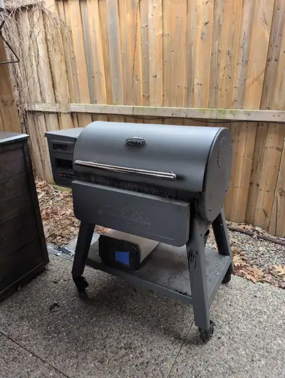 Louisiana Grills Pellet Smoker, View more