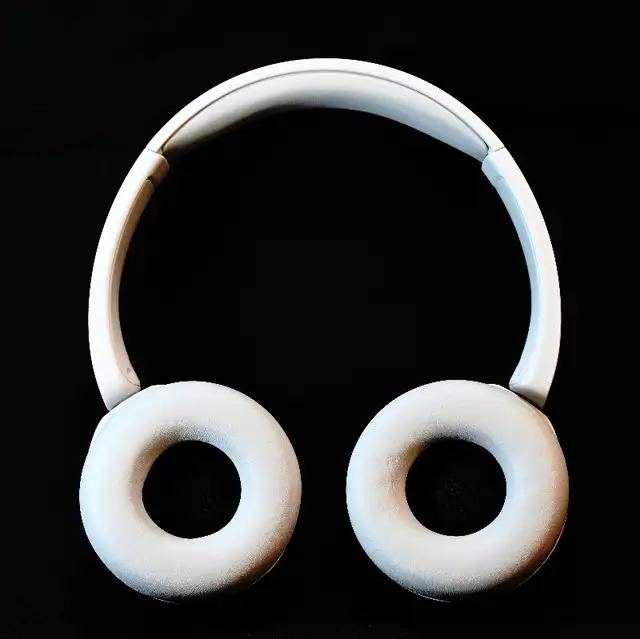 Sony WH-CH520 Bluetooth Wireless Headphones On-Ear Headset White in Headphones in City of Toronto - Image 8