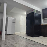 1 PRIVATE ROOM AVAIALBLE IN 2 bR basement
