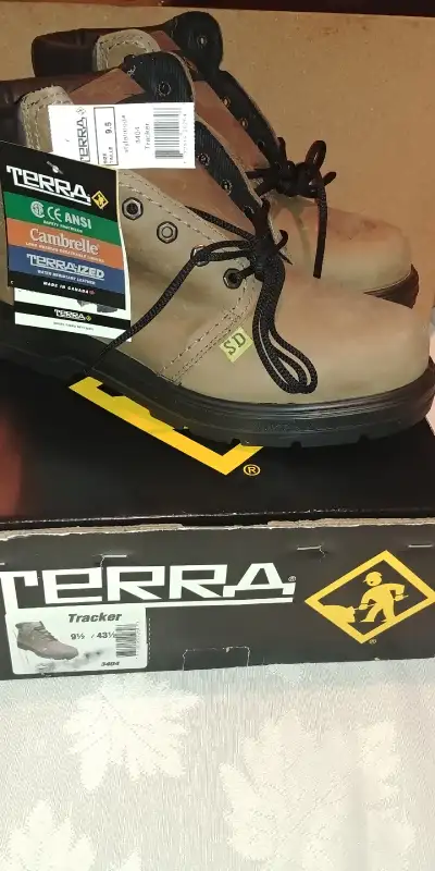 Terra safety boot -water resistant leather + Comfort Zone Insole, View more