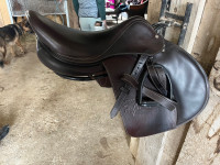 Voltaire saddle 