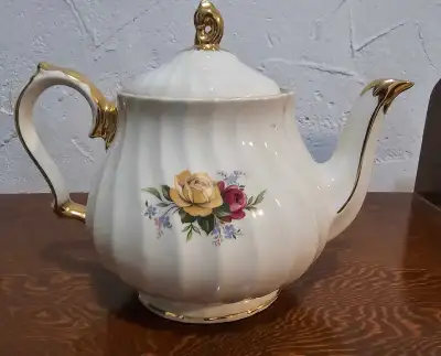 Sadler tea pot , View more