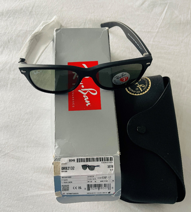 Ray-Ban Wayfarers RB2132, Black Rubber/Polarized Green, 55mm in Jewellery & Watches in Ottawa - Image 4