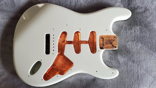 Stratocaster Body, Olympic White dans Guitares  à Barrie