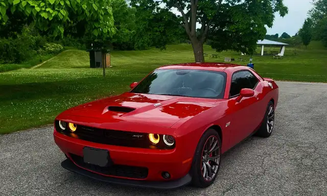 Dodge Challenger 392 SRT V8 6.4 liter62863211237763121