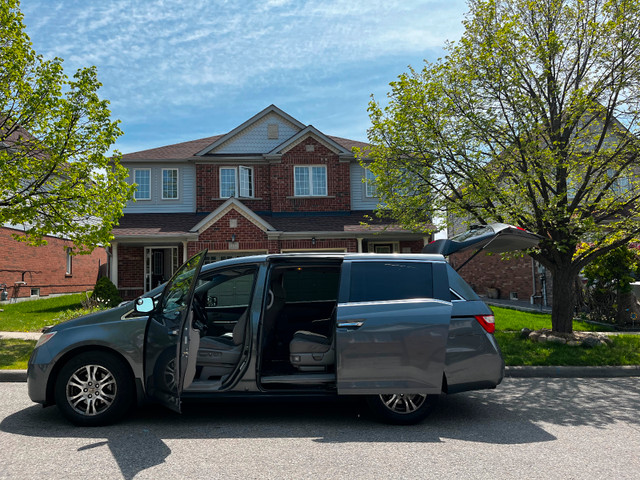 Honda Odyssey 2011 Ex for immediate sale in Cars & Trucks in City of Toronto