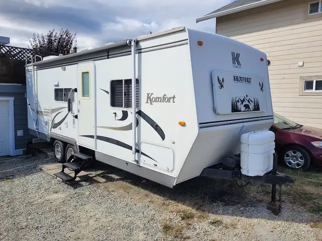 2007 Komfort 23.5 foot travel Trailer in Travel Trailers & Campers in Port Alberni - Image 2