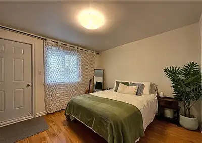 SUPERBE CONDO À LAVAL