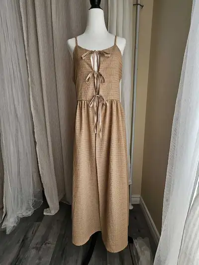 ✨️In perfect condition. -Size: F (one size) -Color: Light Camel -Can be worn both front and back -Ad...