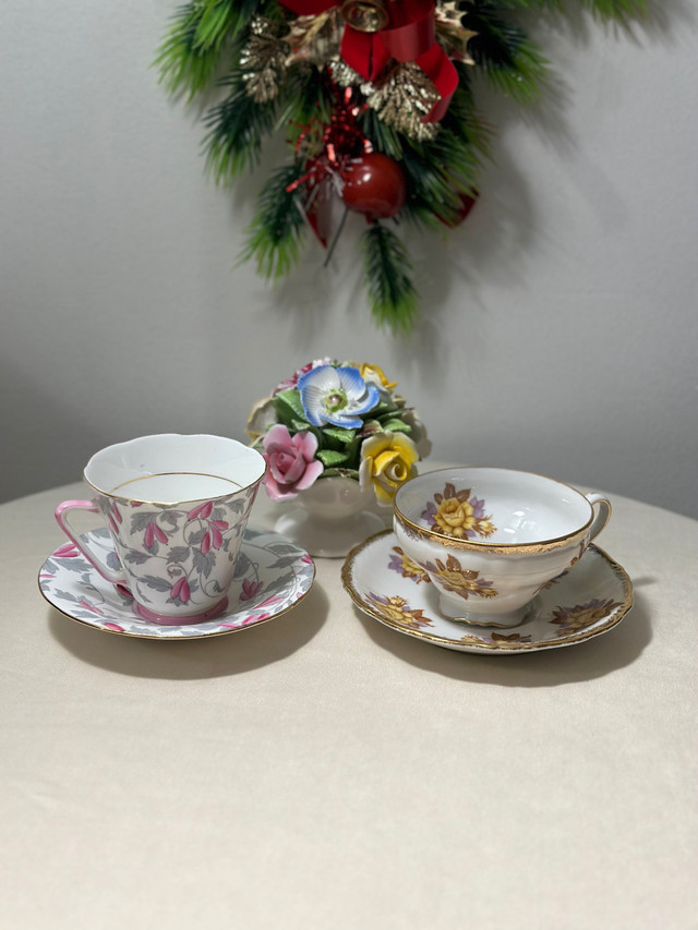 Vintage discontinued Bone China flower bouquet  & 2 floral tea  in Holiday, Event & Seasonal in Mississauga / Peel Region
