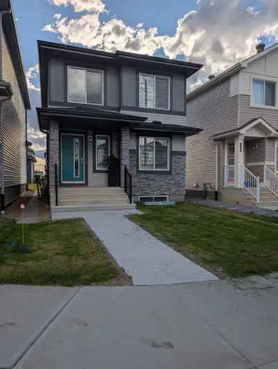 Beautiful & Spacious 3-Bedroom Home in Crystallina (NW Edmonton) ✨ Key Features: ✅3 Bedrooms & 3 Ful...