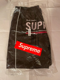 Supreme pants 