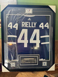 Framed Signed Rielly Jersey 
