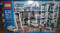 Lego CITY 7498 Polie Station
