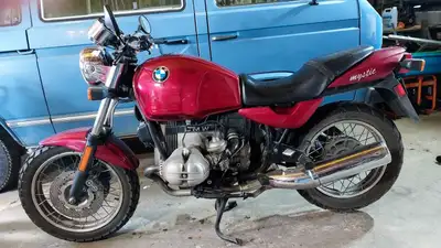 1994 BMW R100R Mystic Special model, last of the aircooled motors (airheads). Only 3,500 were manufa...