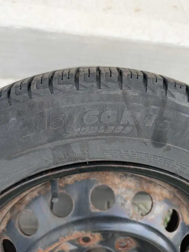 215/60/R16 Michelin Xice on rims in Tires & Rims in Mississauga / Peel Region - Image 4