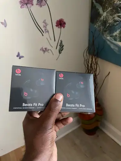 Écouteurs Beats fit Pro Neuf Bluetooth Antibruit Super bass Fonctionnel Très puissante négociable Co...