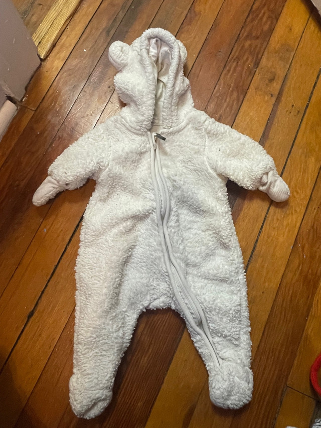 lot de vêtement bebe garçons newborn 0-3 mois dans Vêtements - 0 à 3 mois  à Ville de Montréal - Image 4