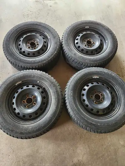 Pneus d'hiver 215/70R16 General Altimax Arctic sur roues OEM Mitsubishi RVR 5 x 114.3