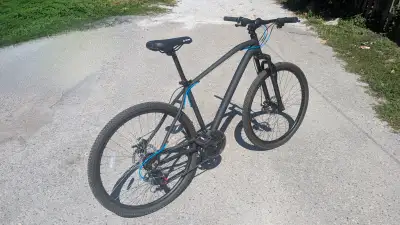 Dimmer Hardtail Mountain Bike  21-Speed, 27.5"  - brand new, View more