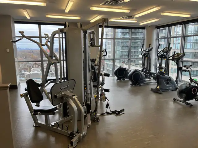AUG /SEPTSublet 1 Bdrm .  AMAZING amenities, view + location in Ontario in Canada - Image 6