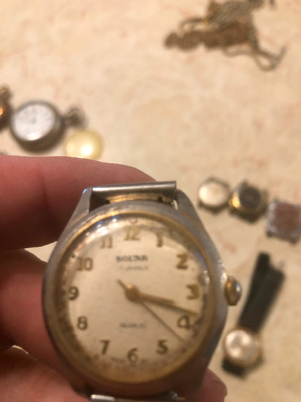 12 Vintage Watches For Parts Or Repair in Jewellery & Watches in Regina - Image 4