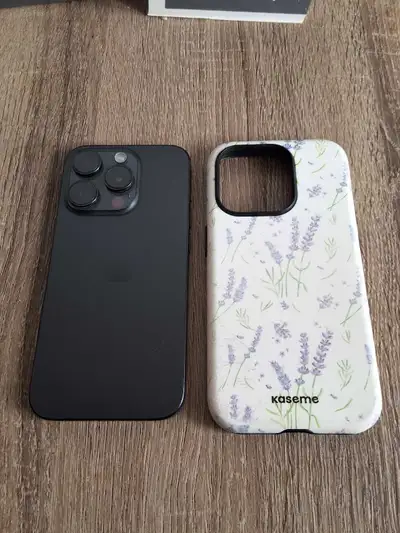 iPhone 15 Pro 128go en très bon état, View more