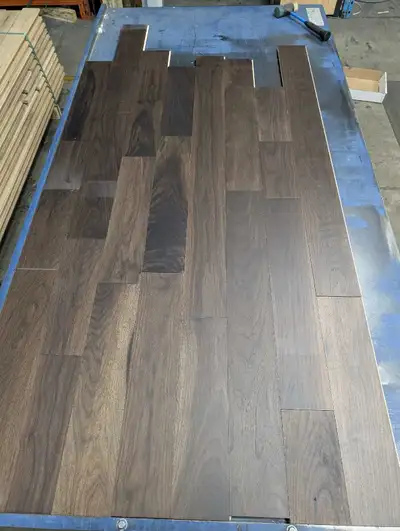 Plancher de bois franc Noyer 5 1/8", View more