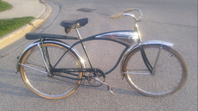 SCHWINN vintage collectable bike  in Road in La Ronge - Image 3
