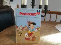 Pinocchio et son aventure de marionettes Walt DISNEY vintage