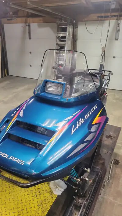 98' Indy lite Deluxe short track, electric start(new Battery), new spark plugs, new bearings in susp...