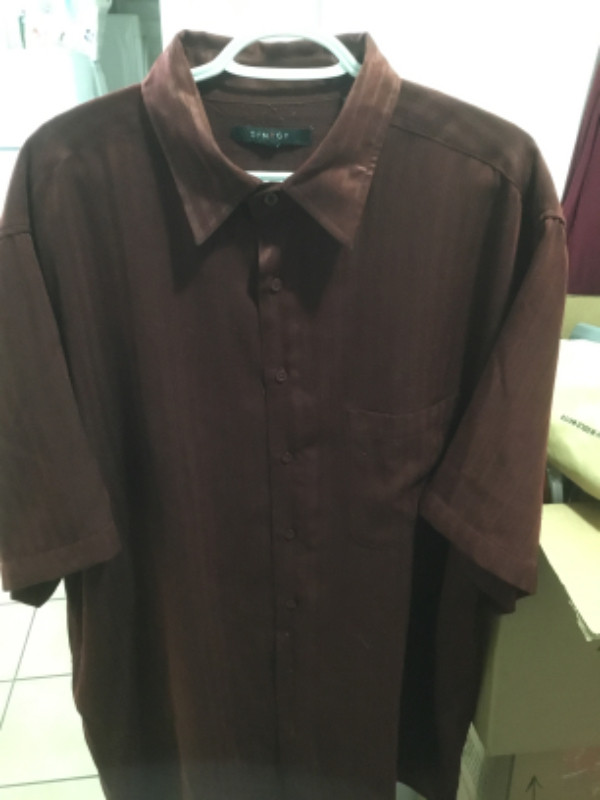 Men’s button down shirt in Men's in Markham / York Region